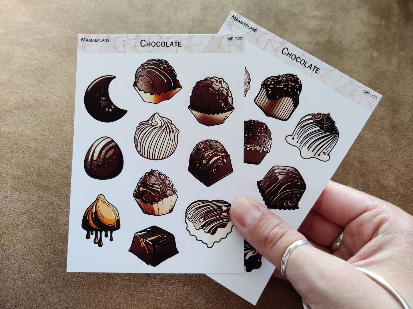 2 chocolade stickervellen